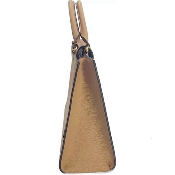 TORY BURCH 138773 BRITTEN TAN WITH GOLD HARDWARE WOMENS LARGE TOTE BAG - Picture 5 of 6